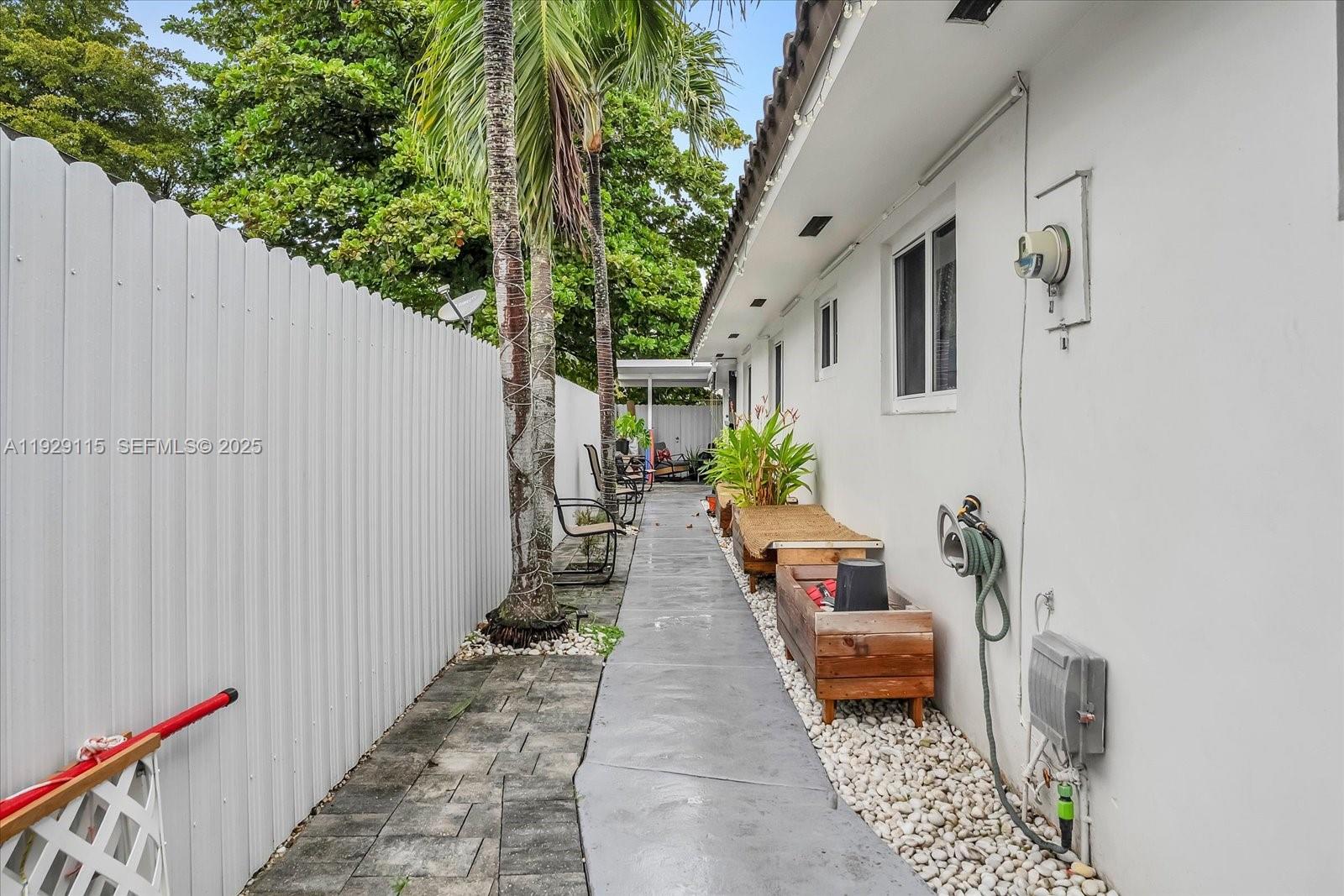 MANGO HILL REPLAT - Residential