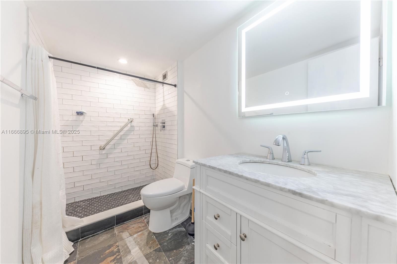 1849 S Ocean Dr 415, Hallandale Beach, Broward County, Florida - 2 Bedrooms  
2 Bathrooms - 