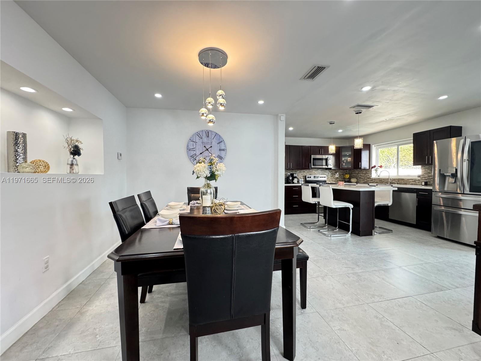 KNOLLS 1ST SEC - Residential