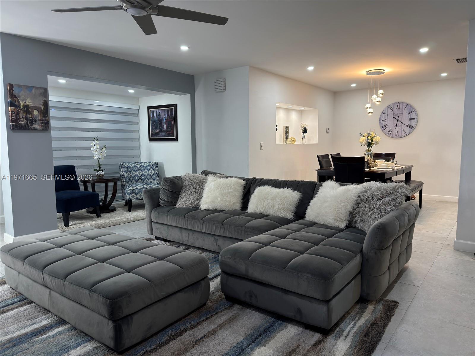 KNOLLS 1ST SEC - Residential