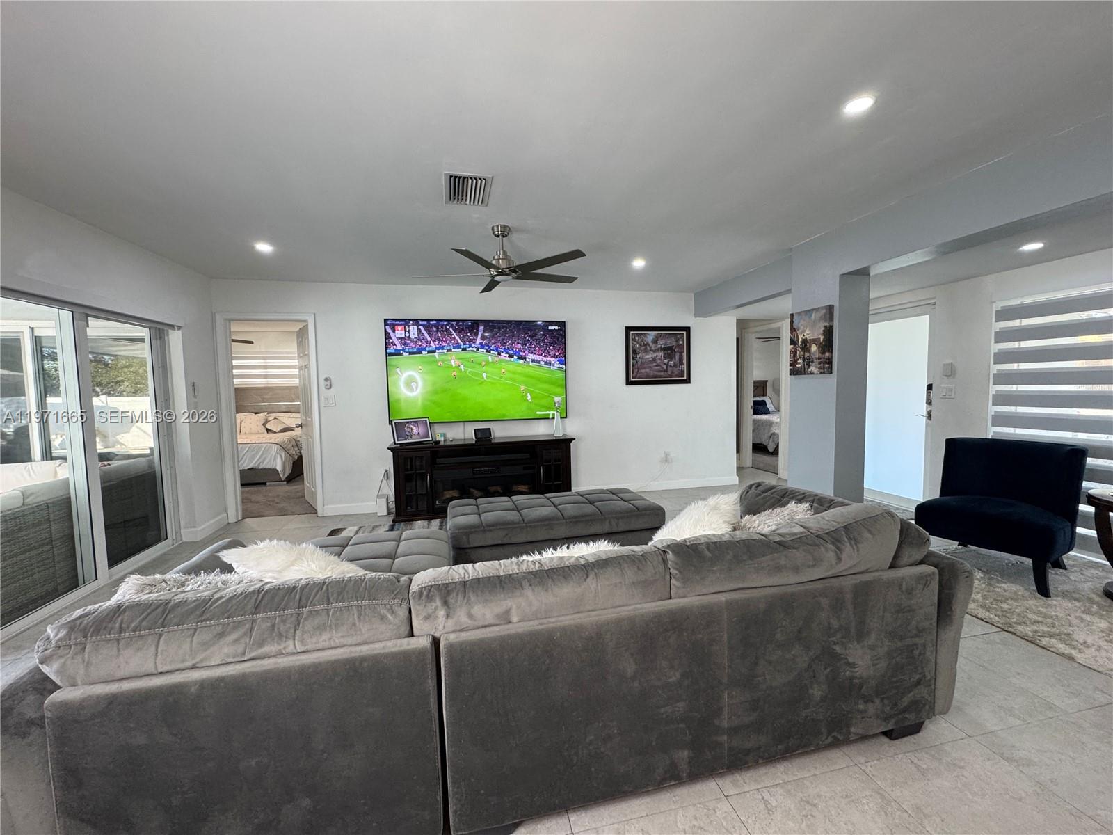 KNOLLS 1ST SEC - Residential