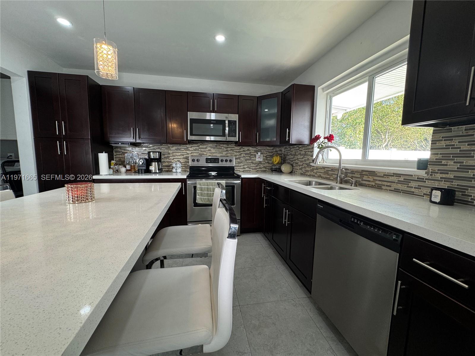 KNOLLS 1ST SEC - Residential