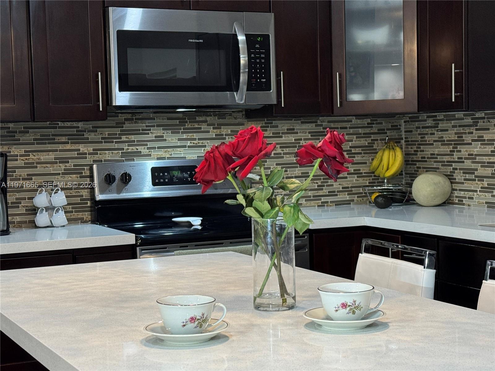 KNOLLS 1ST SEC - Residential