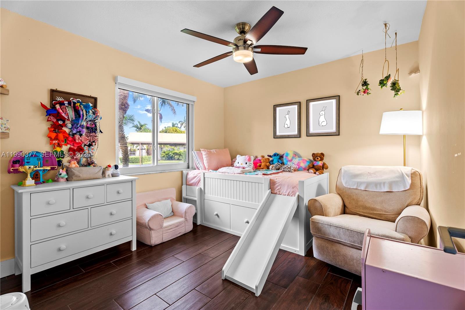 FIRST ADDN TO CALUSA CLUB - Residential