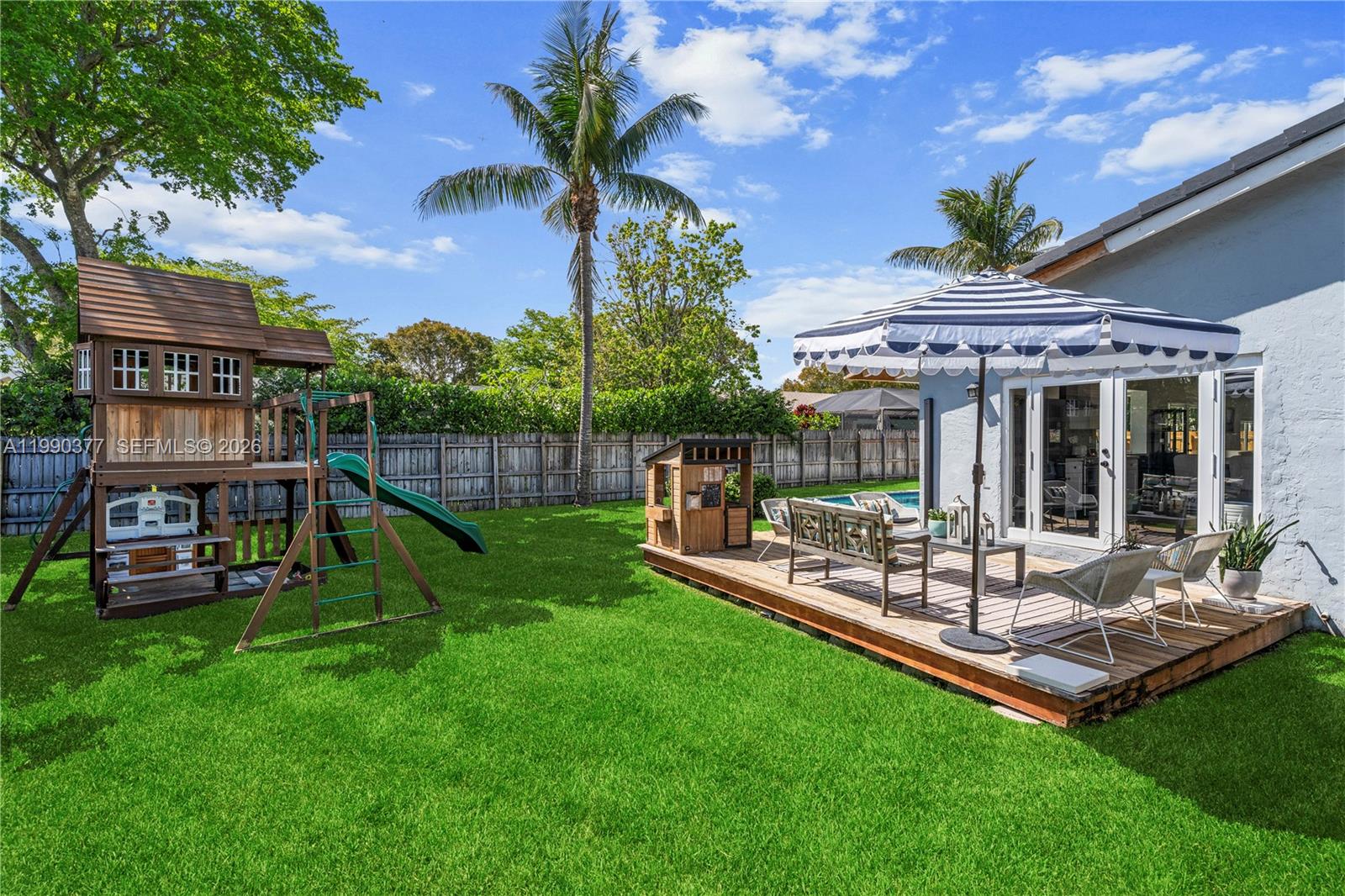 FIRST ADDN TO CALUSA CLUB - Residential