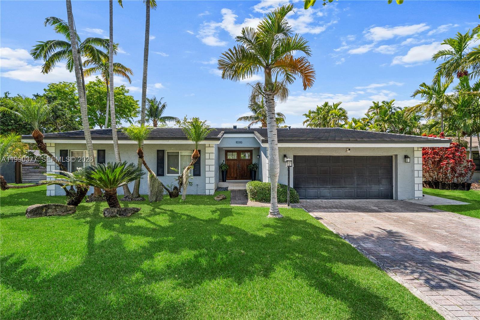 FIRST ADDN TO CALUSA CLUB - Residential