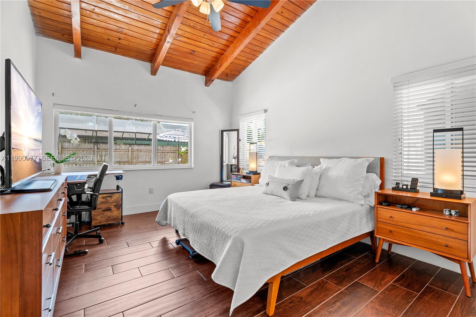 FIRST ADDN TO CALUSA CLUB - Residential