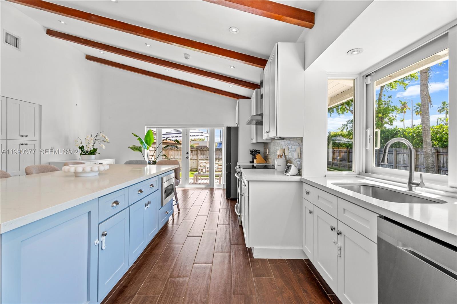 FIRST ADDN TO CALUSA CLUB - Residential