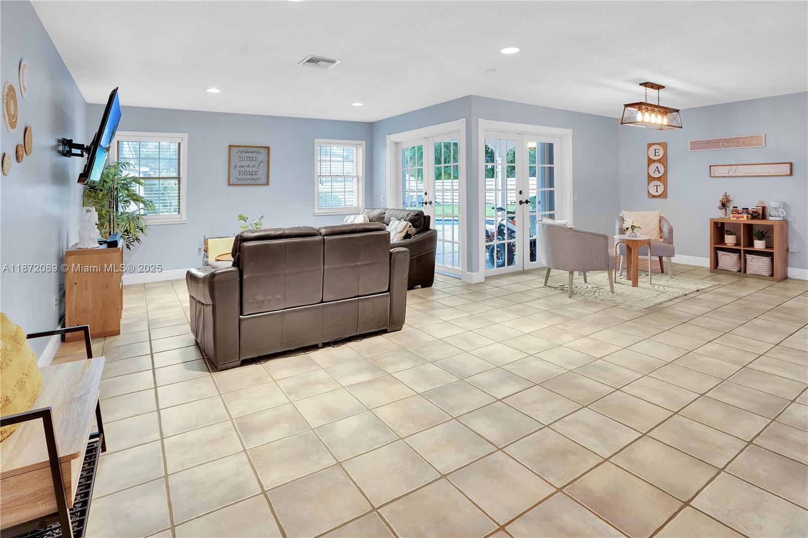 COUNTRY WALK SEC 3 - Residential