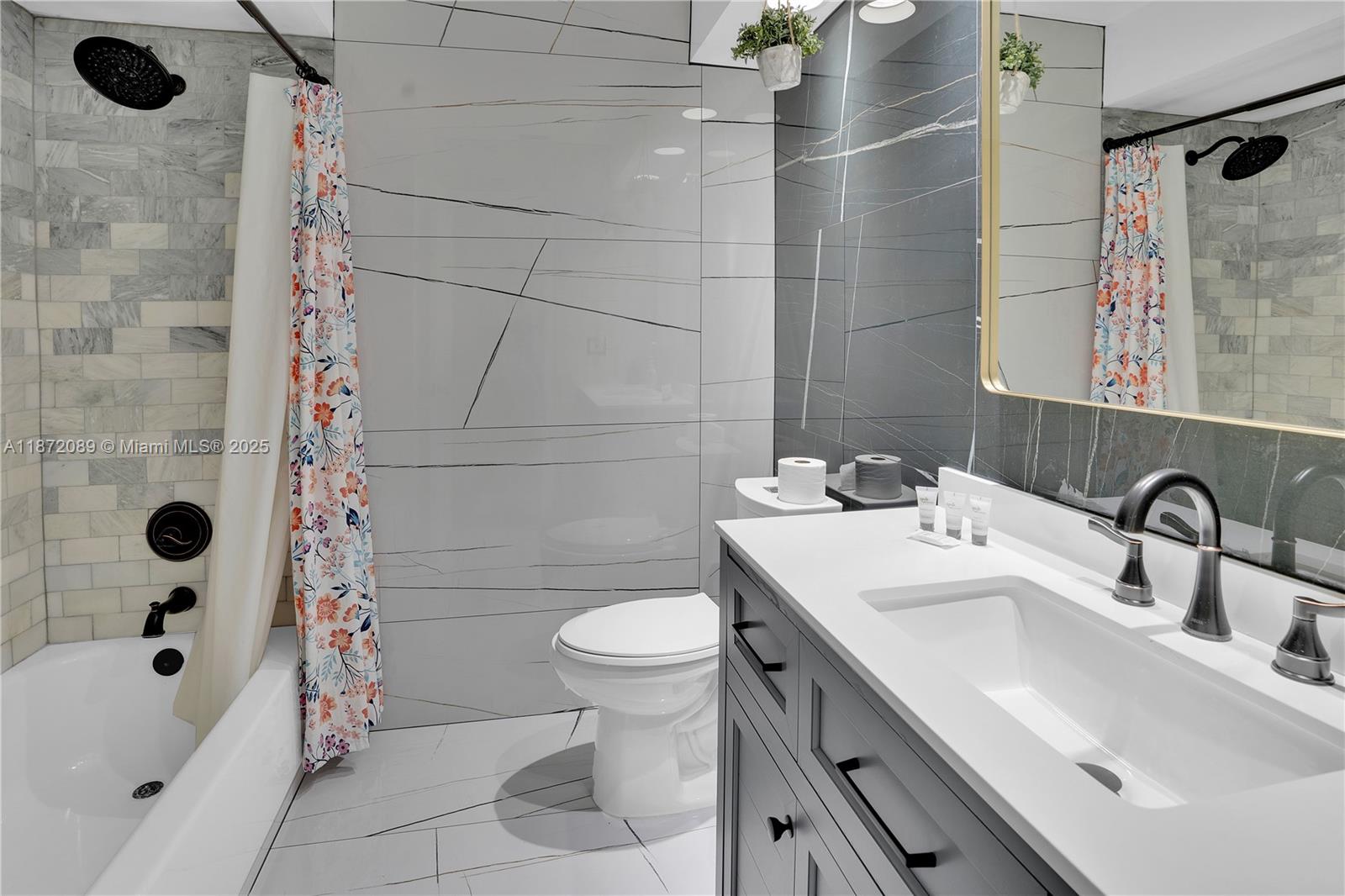 COUNTRY WALK SEC 3 - Residential