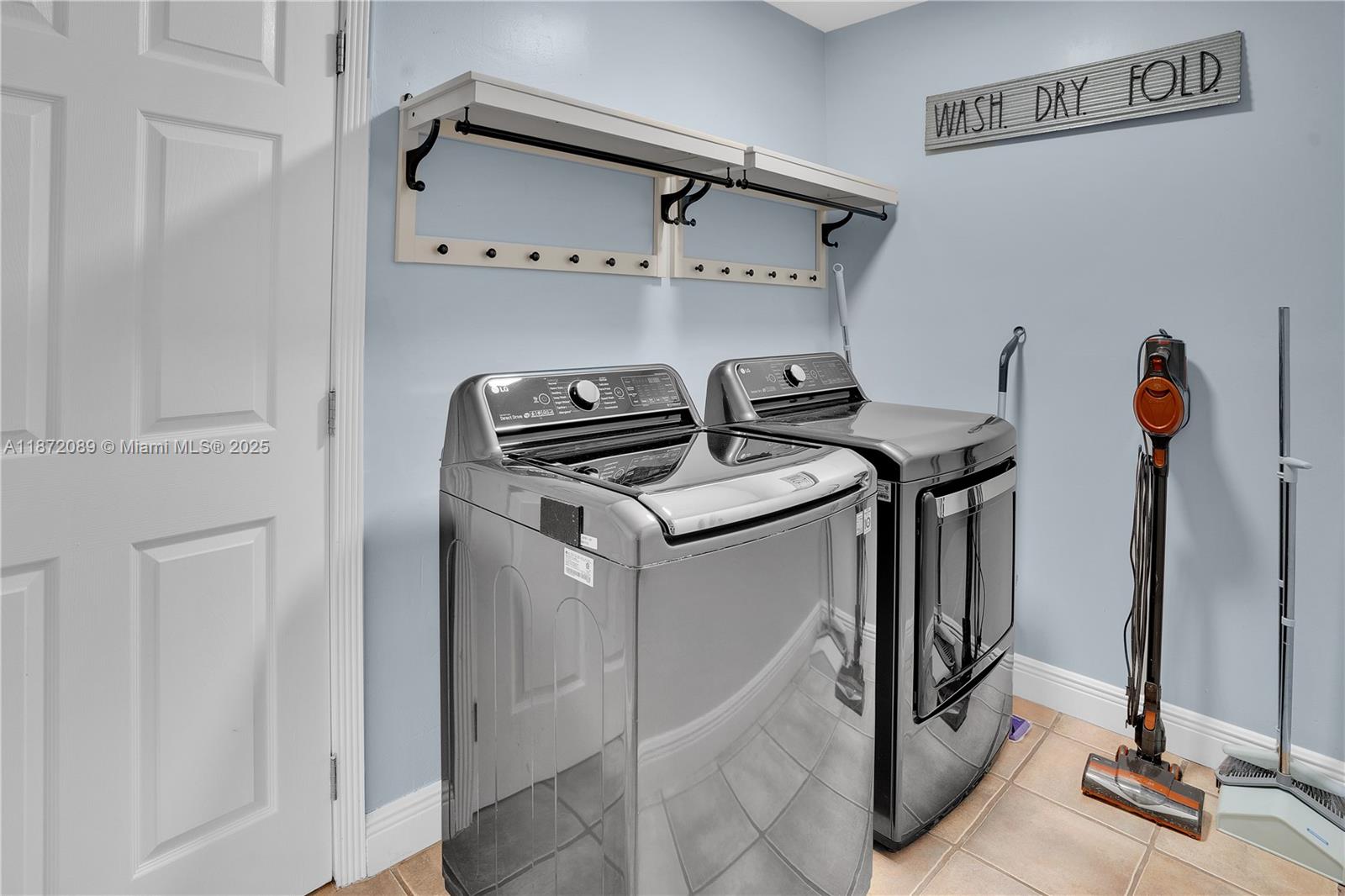 COUNTRY WALK SEC 3 - Residential