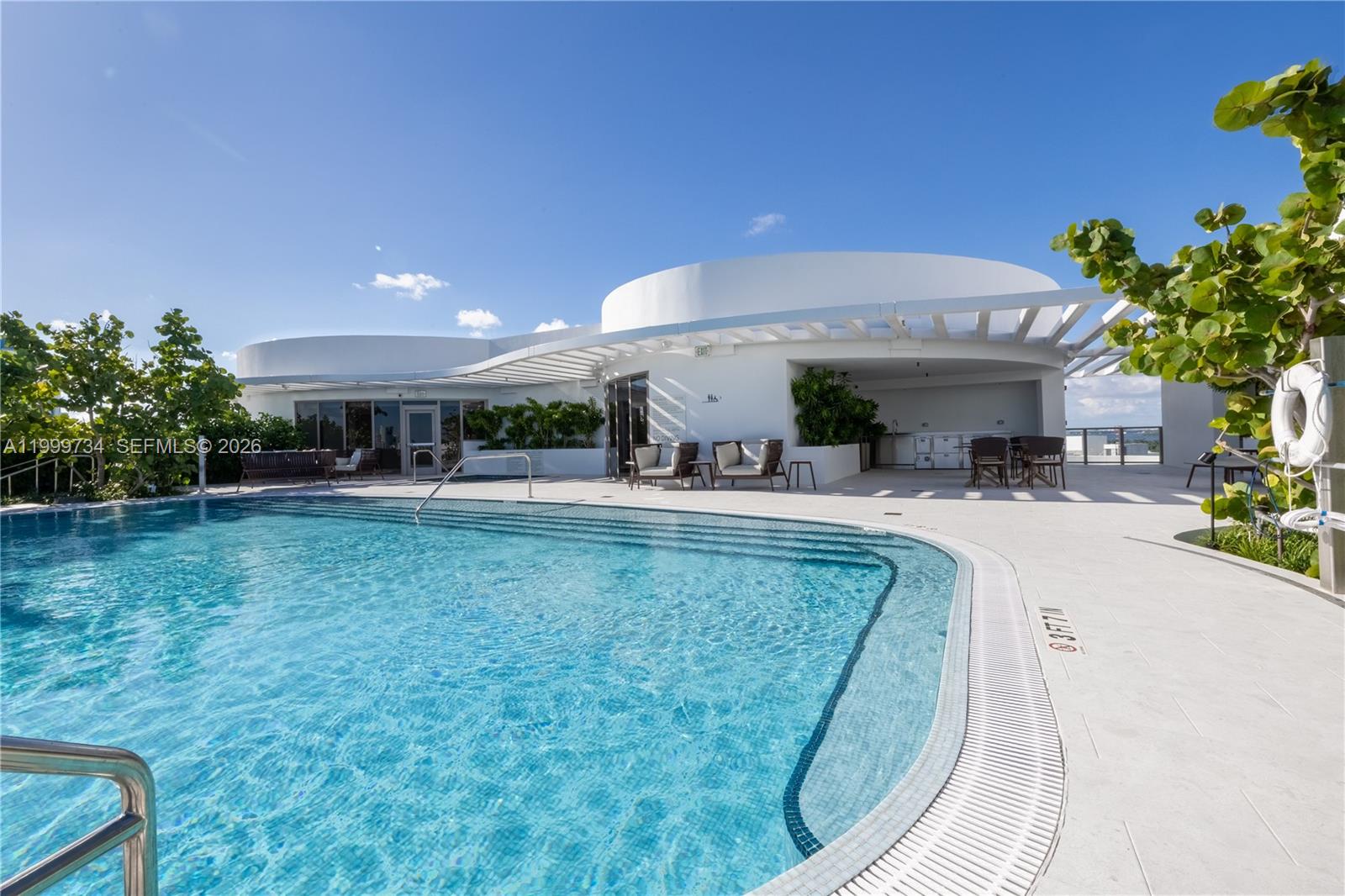 ONDA RESIDENCES - Residential