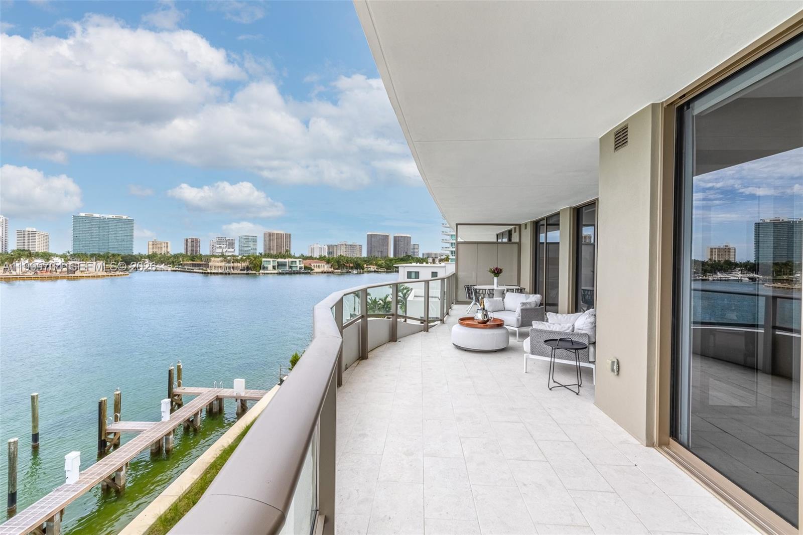 ONDA RESIDENCES - Residential