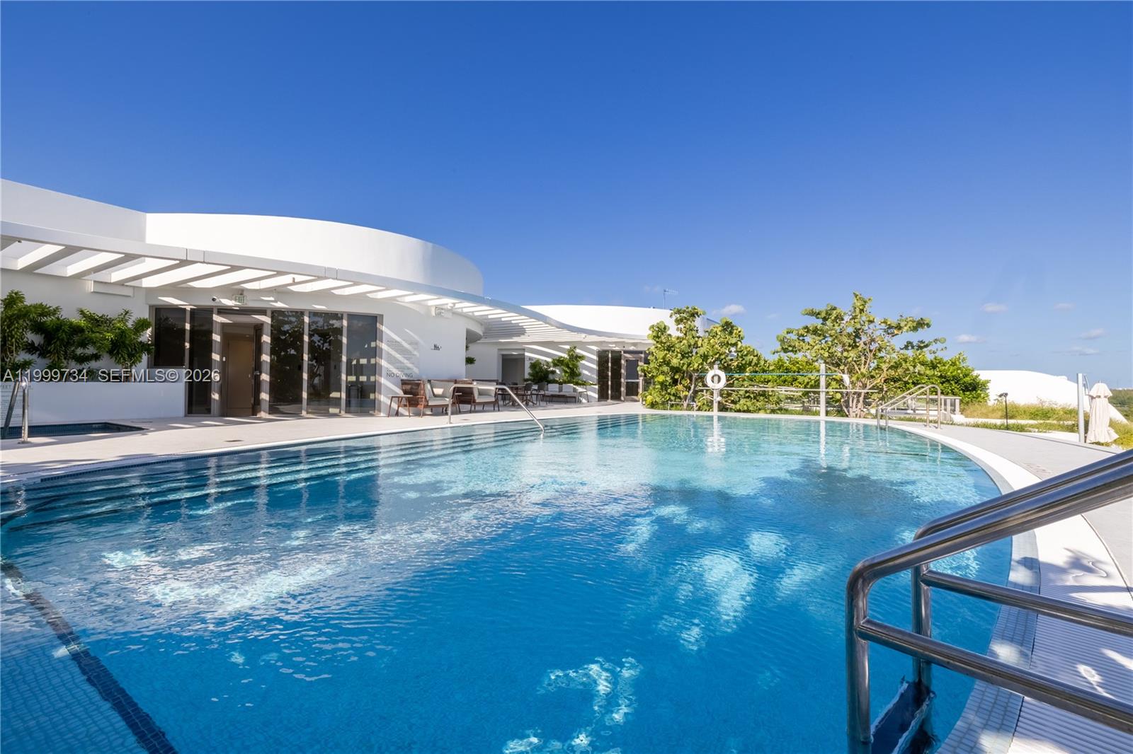 ONDA RESIDENCES - Residential