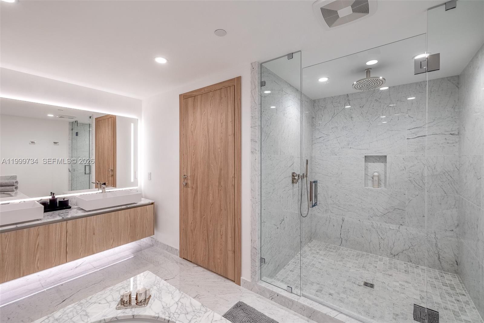 ONDA RESIDENCES - Residential