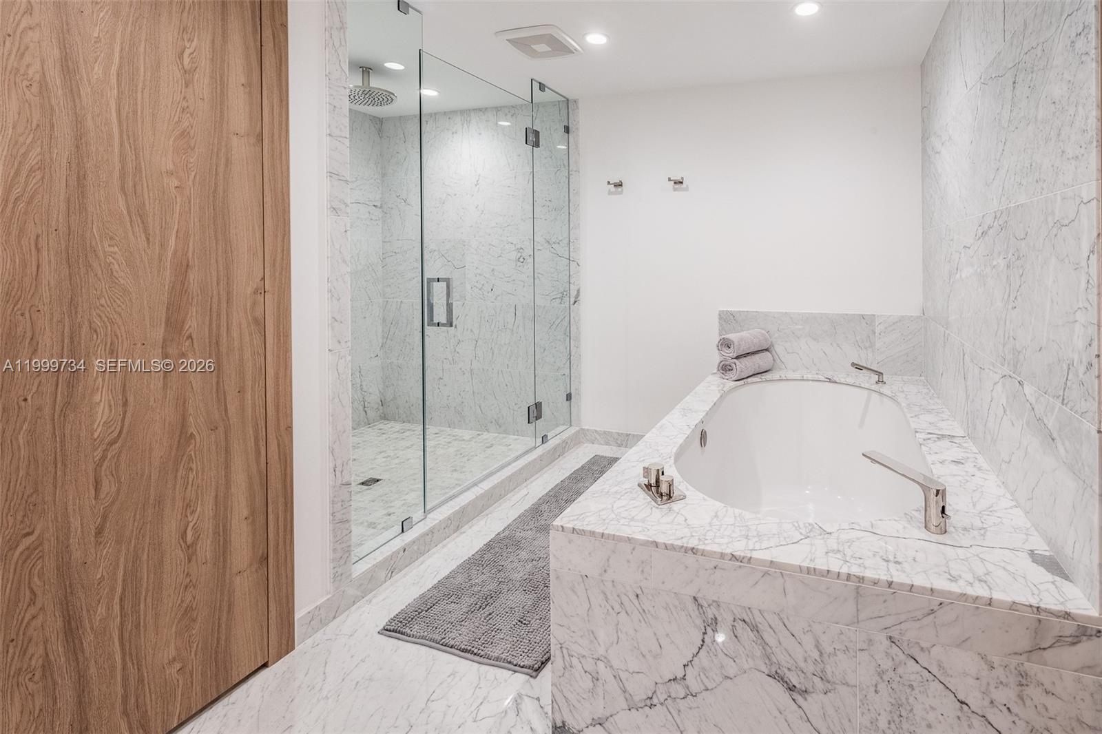 ONDA RESIDENCES - Residential