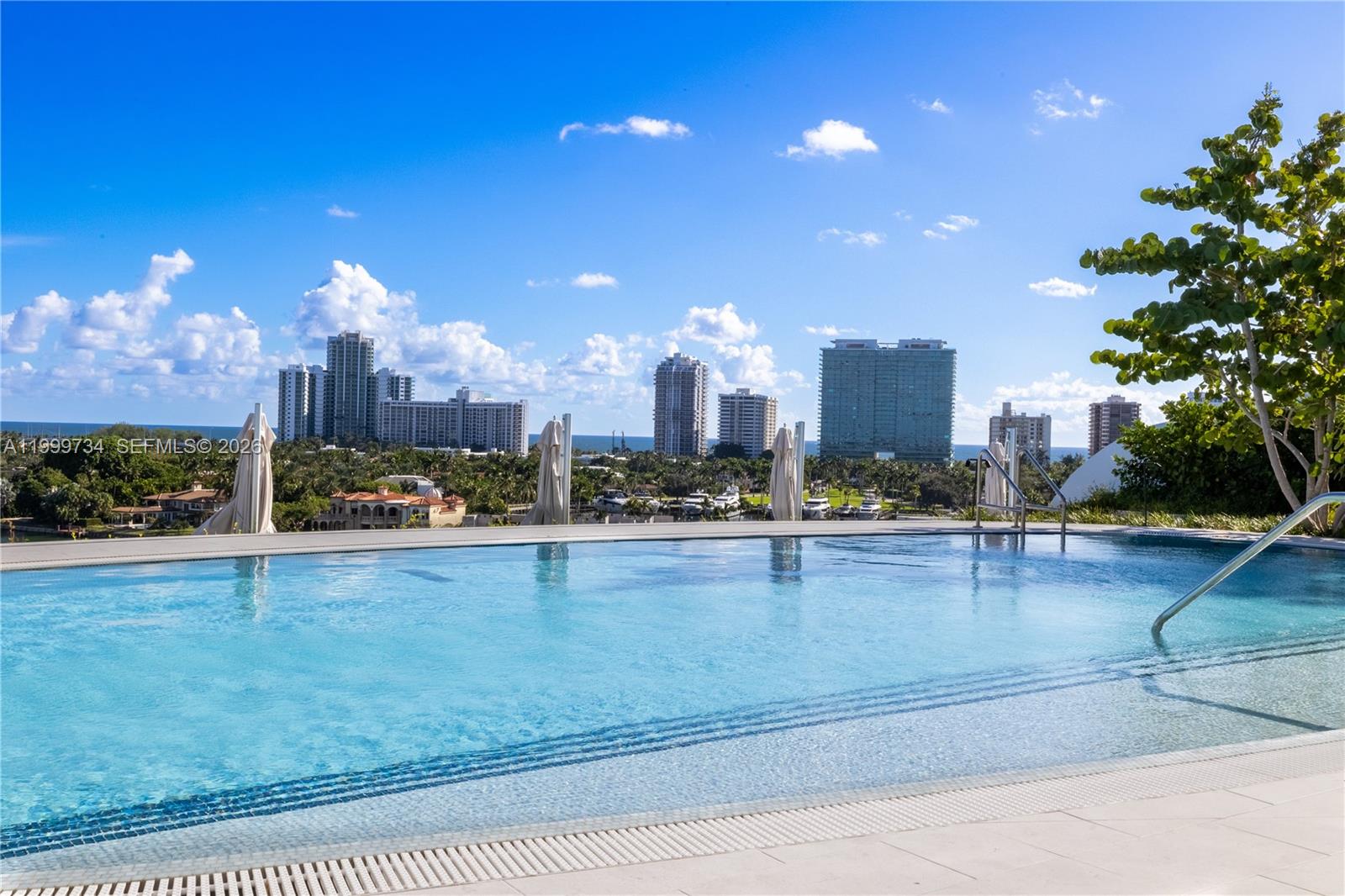 ONDA RESIDENCES - Residential