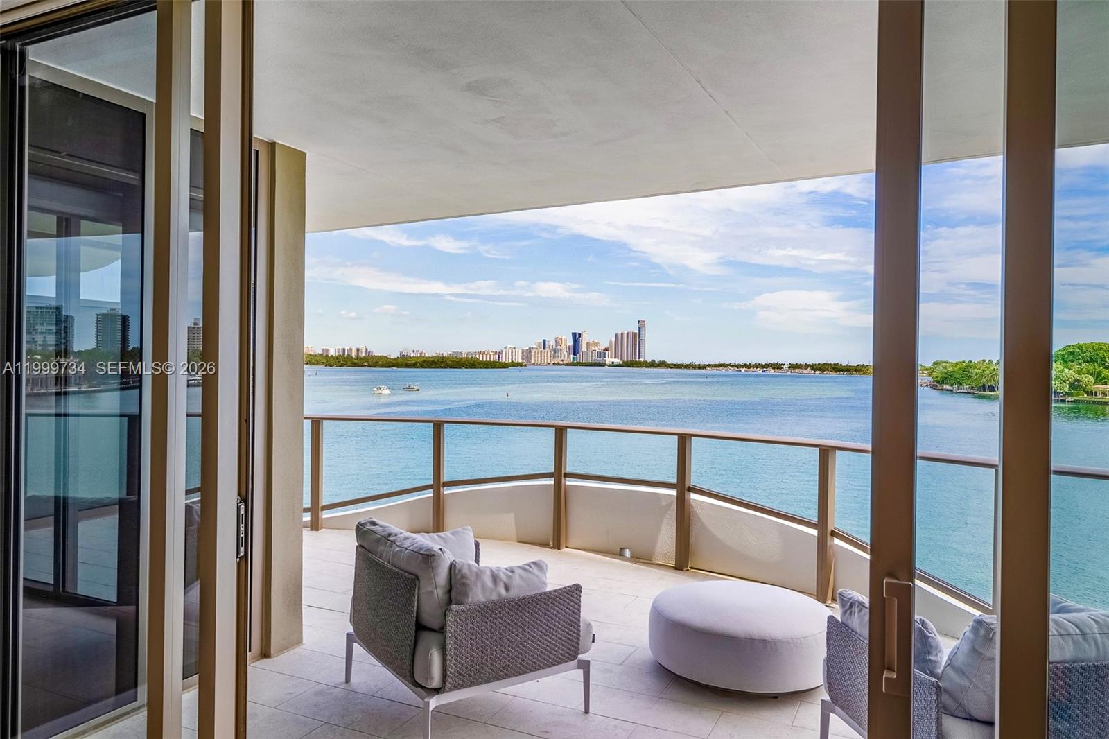 ONDA RESIDENCES - Residential