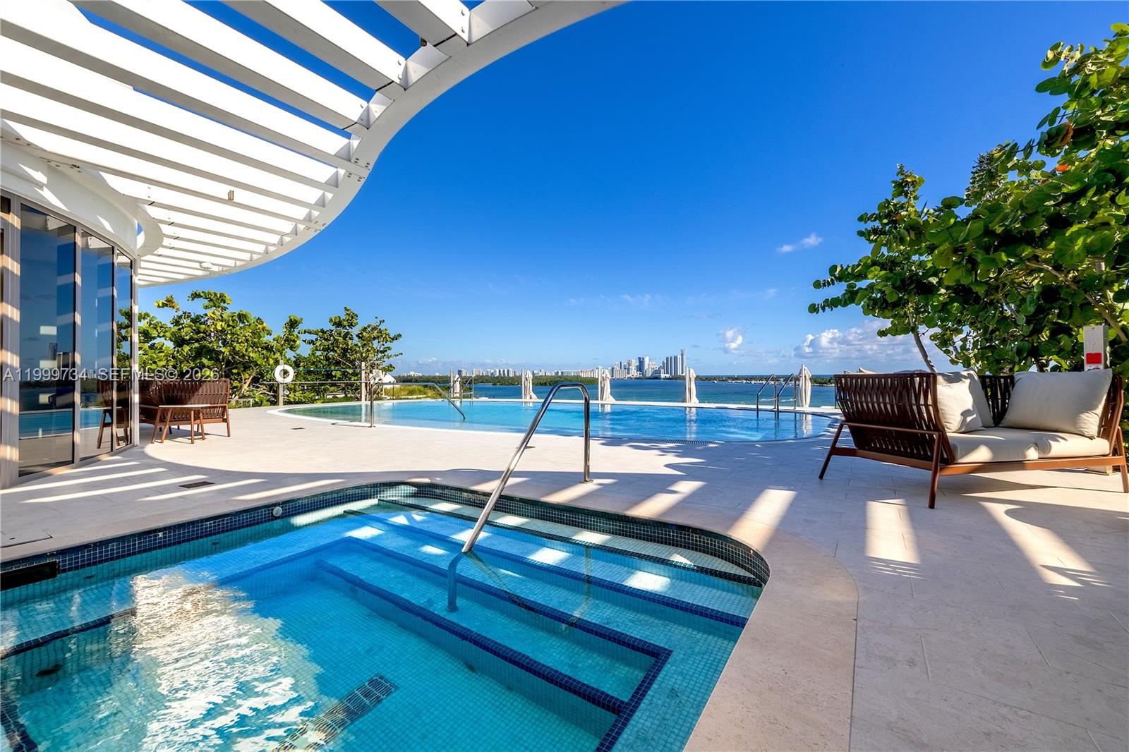 ONDA RESIDENCES - Residential