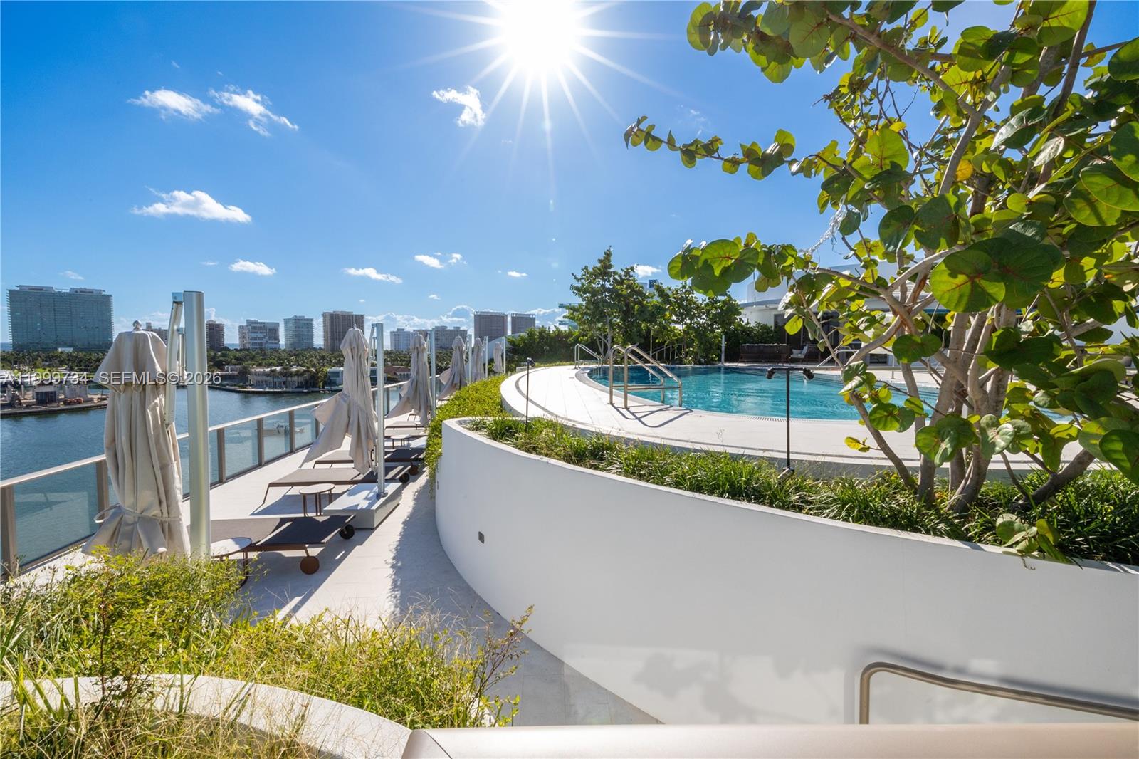 ONDA RESIDENCES - Residential