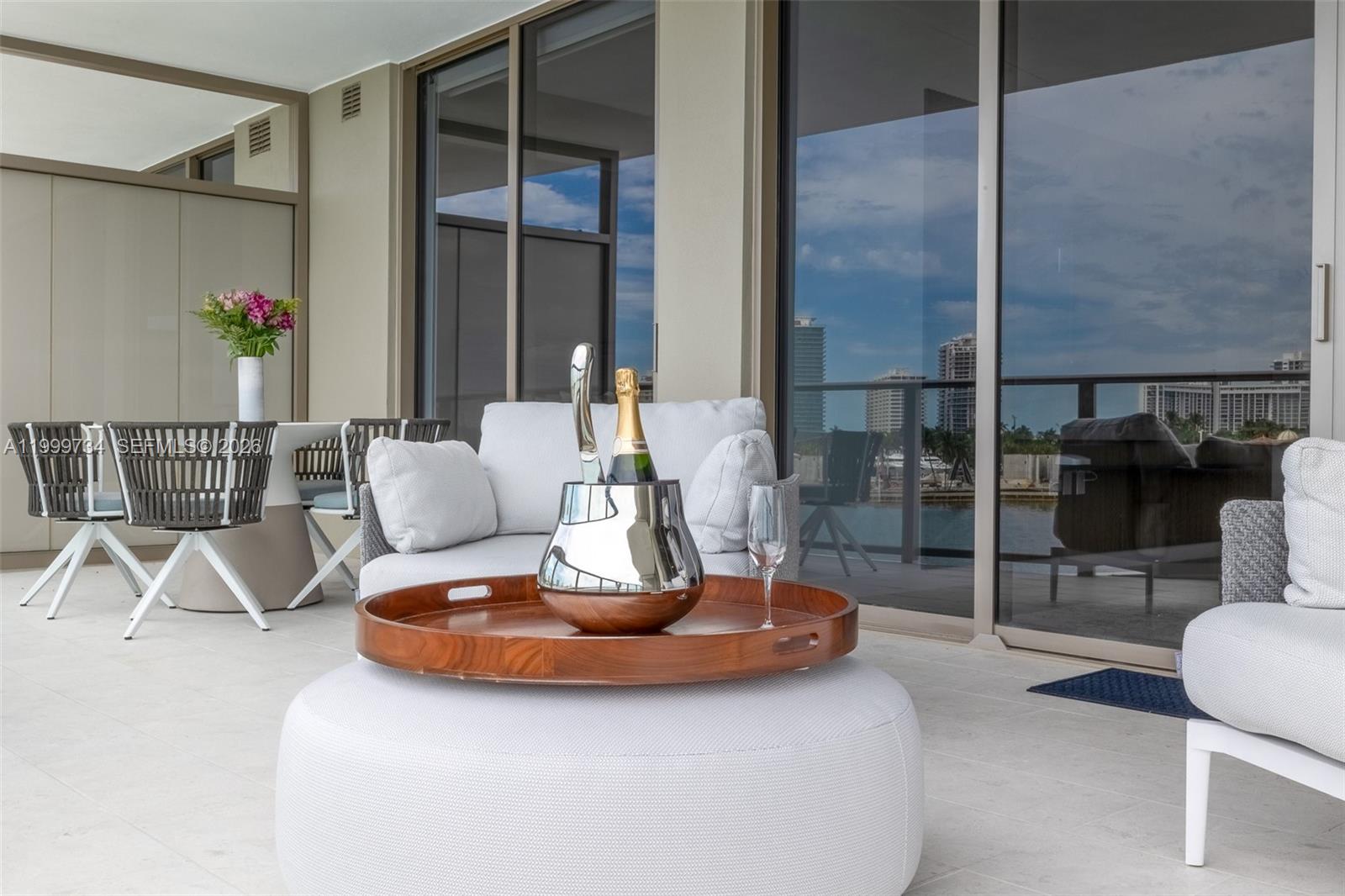 ONDA RESIDENCES - Residential