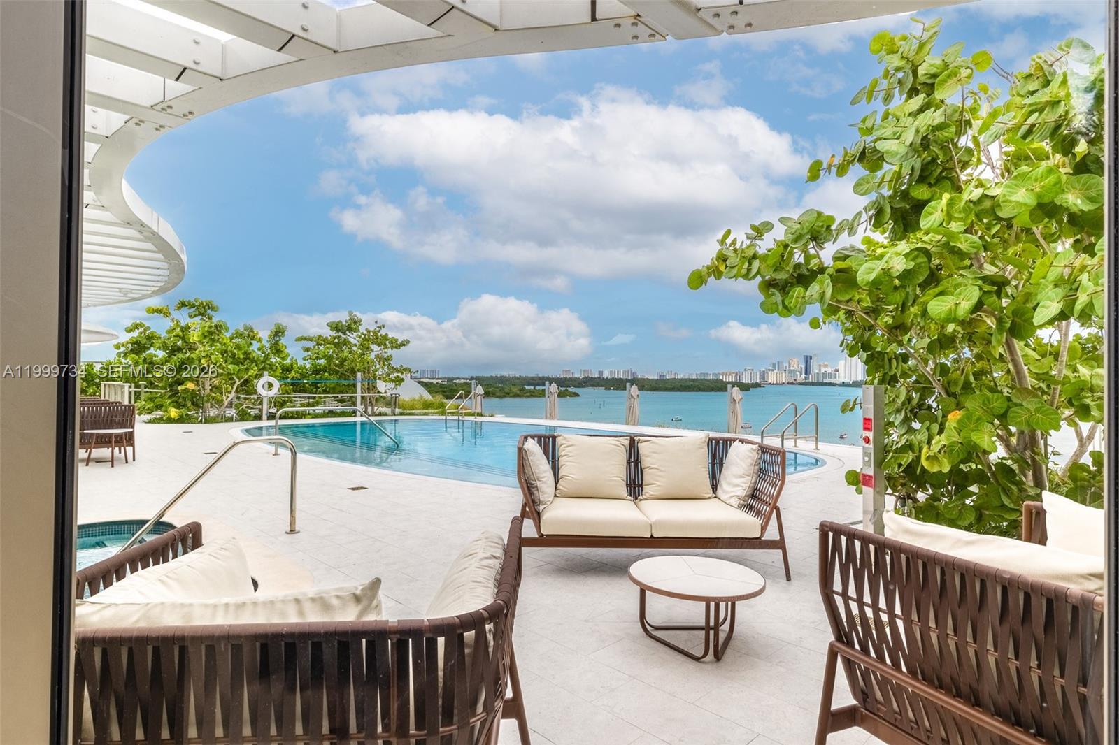 ONDA RESIDENCES - Residential