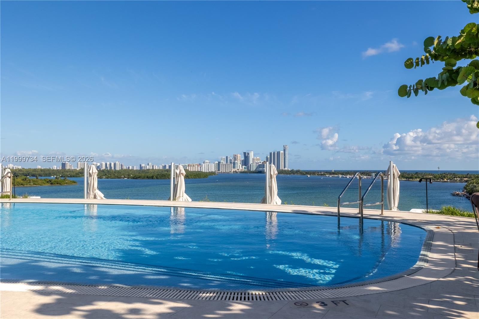 ONDA RESIDENCES - Residential