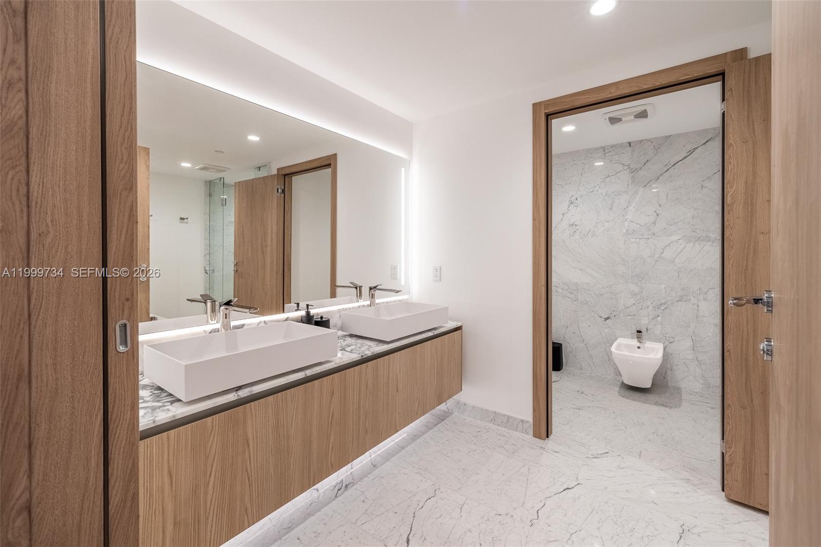 ONDA RESIDENCES - Residential