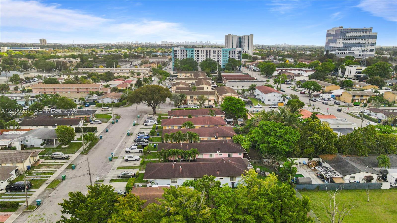 SWEETWATER GROVES .14 AC - Residential Income