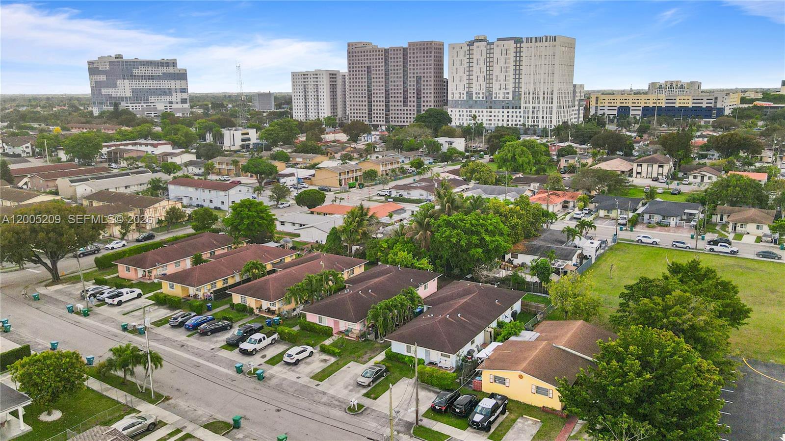 SWEETWATER GROVES .14 AC - Residential Income