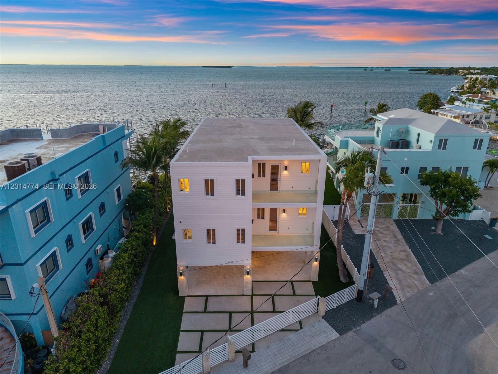 HAMMER POINT PARK - Residential