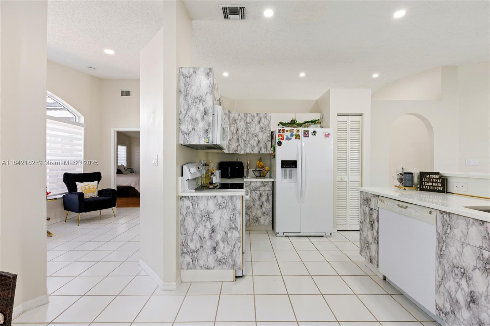 WOODS LAKE - Residential