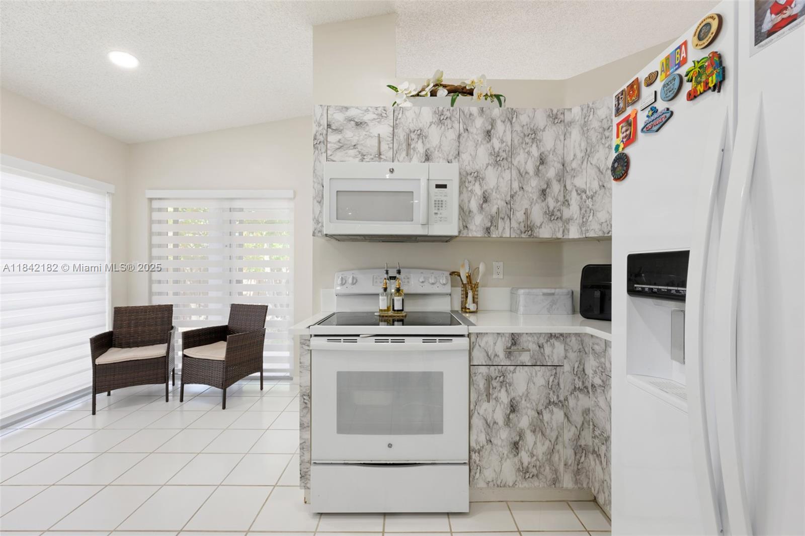 WOODS LAKE - Residential