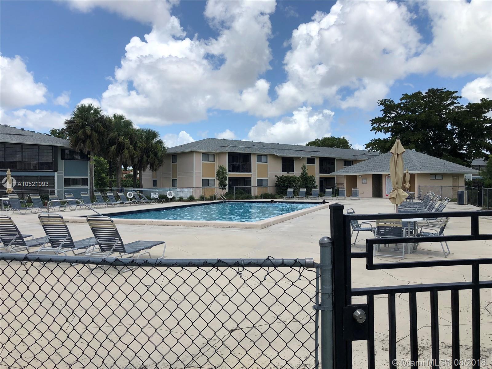 LAKEVIEW AT THE HAMMOCKS - Residential