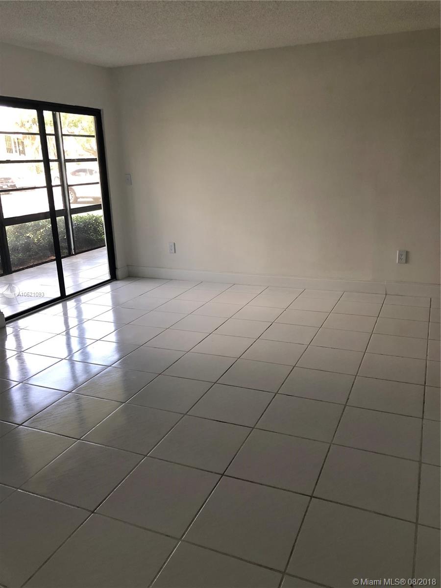 LAKEVIEW AT THE HAMMOCKS - Residential