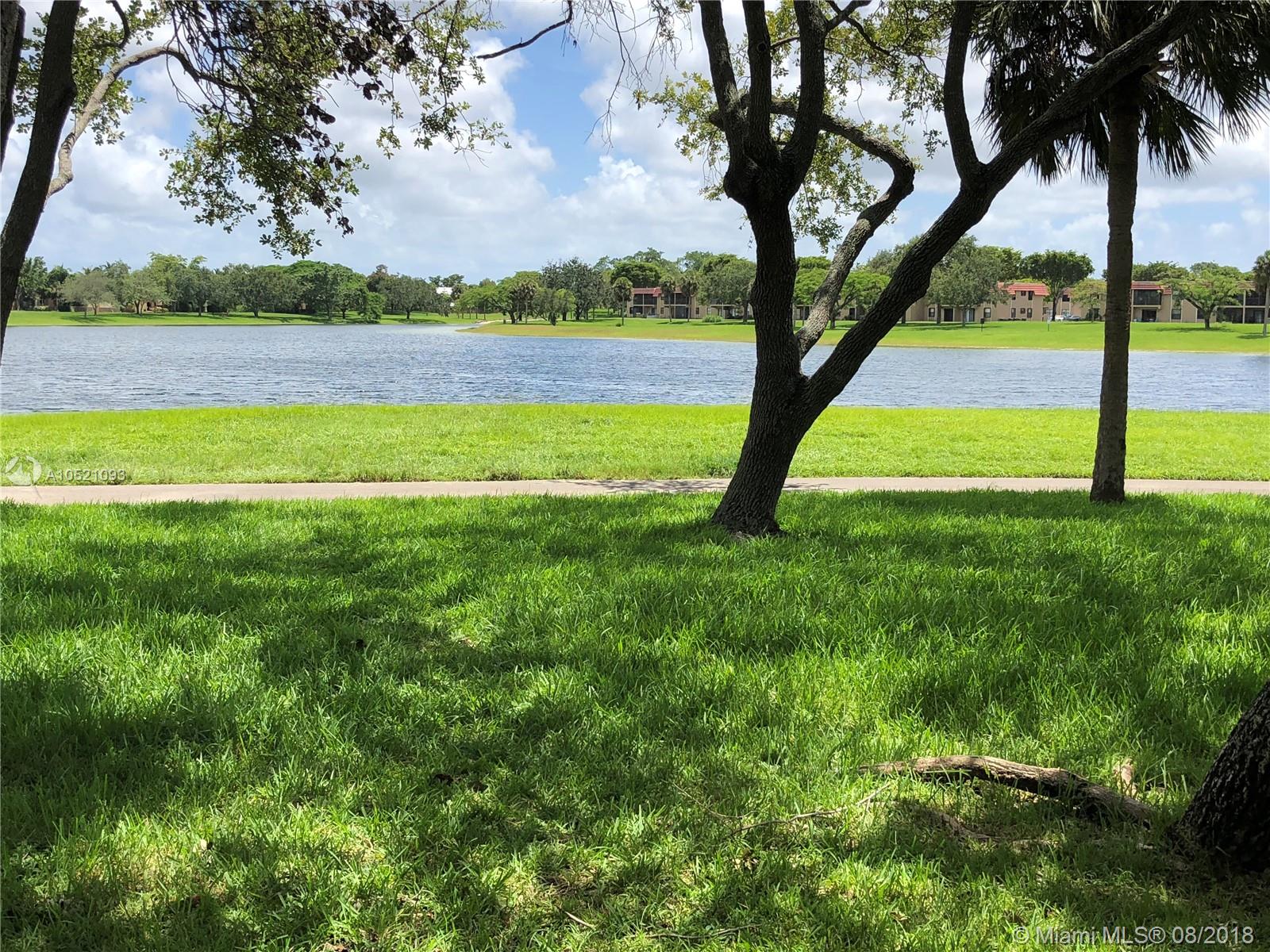 LAKEVIEW AT THE HAMMOCKS - Residential