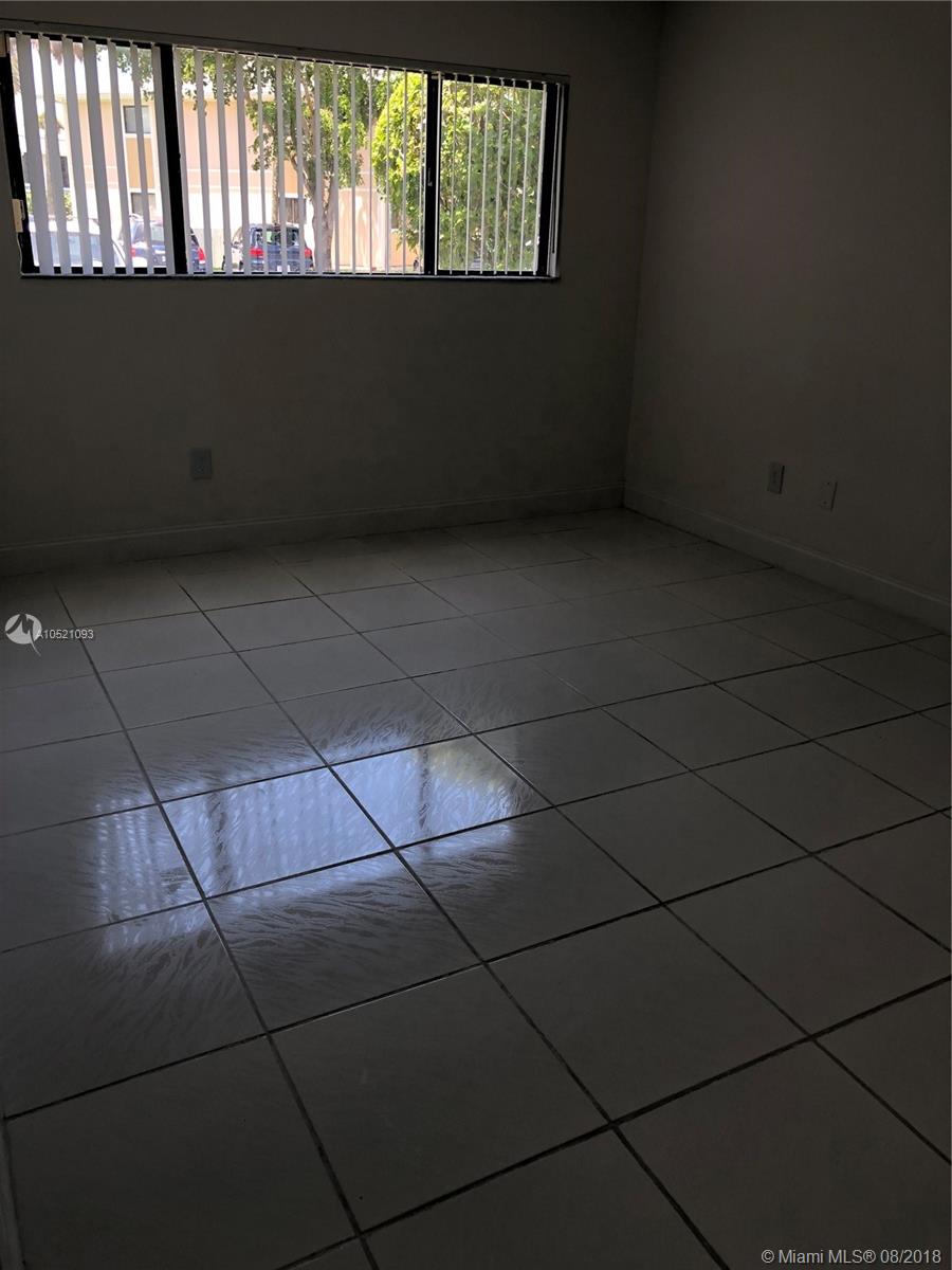 LAKEVIEW AT THE HAMMOCKS - Residential