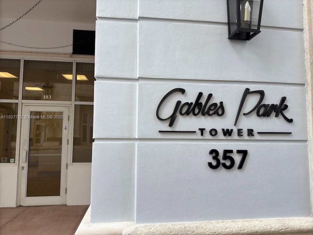 Beautiful street level office condo on first floor, in the heart of Coral Gables | Gables Park Tower Condominium
with 1150 SQ FT = reception area, waiting room, conference room, two execute offices, large work area + 2
office more, 1 bath, kitchen, storage room, Front desk concierge, pool, gym, water, security fire alarm and gated
garage 2 parking spaces assigned. Don't miss excellent opportunity!!