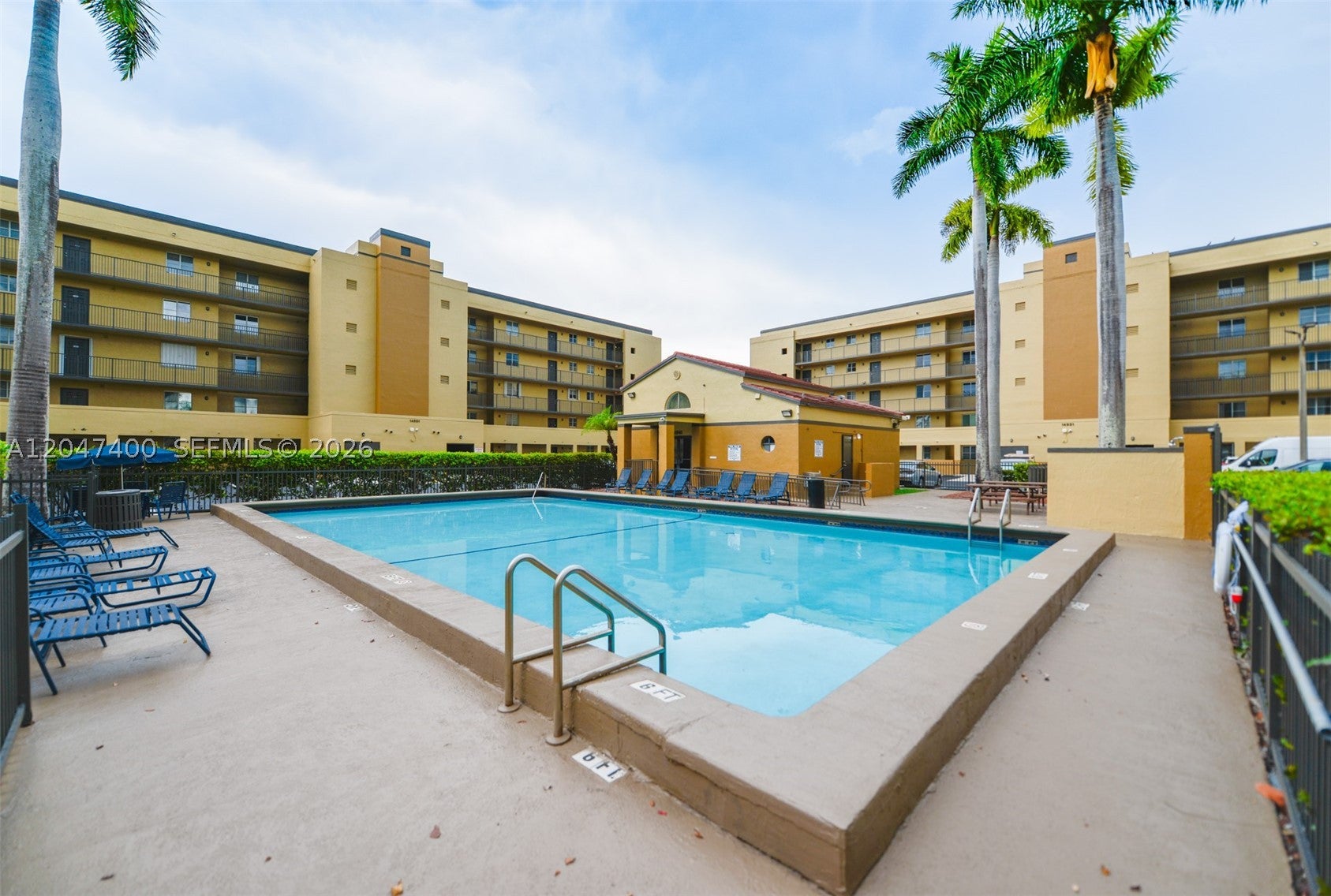 14901 SW 82nd Ter 1205, Miami FL 33193