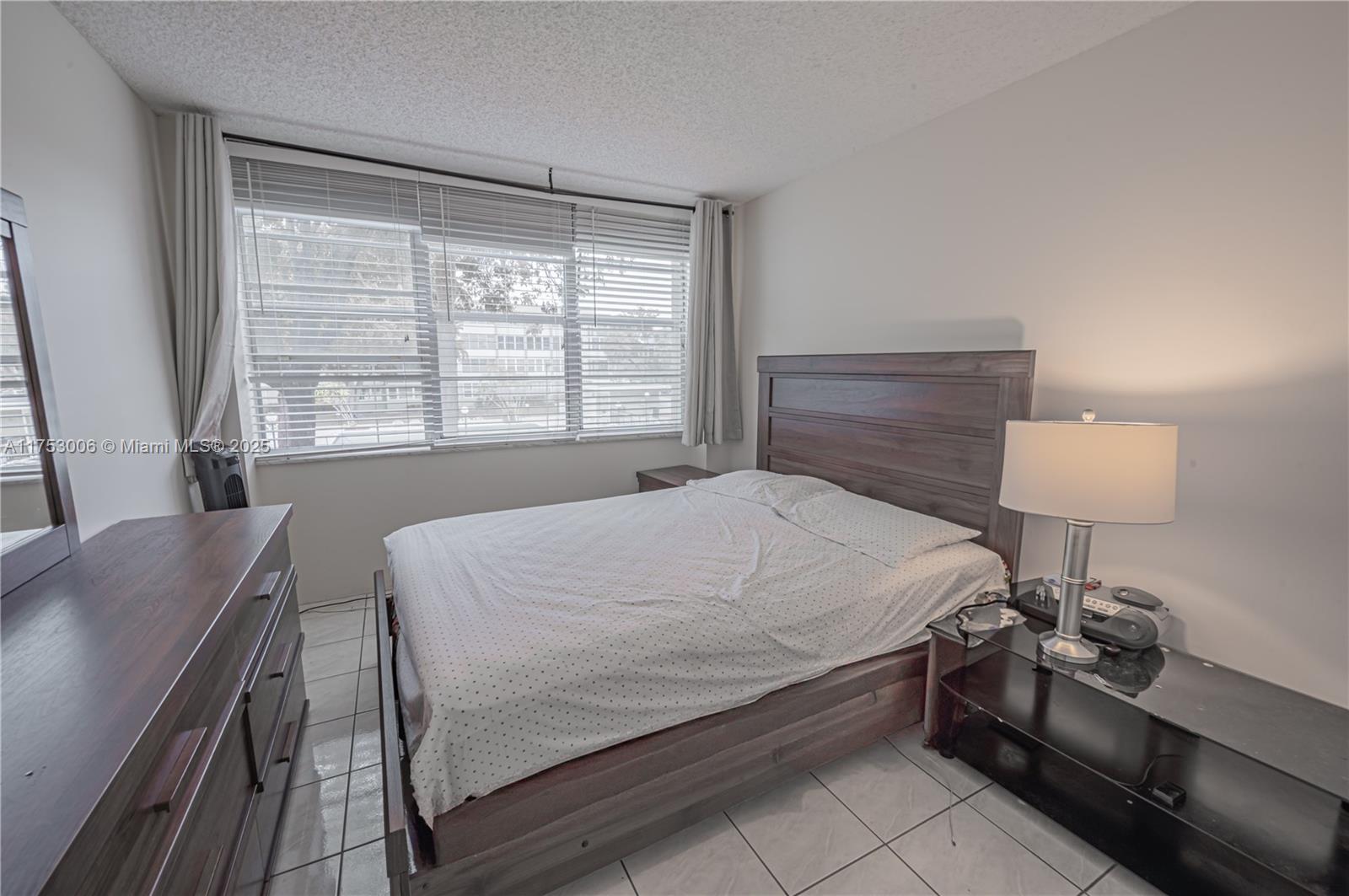 WATERGATE CONDOMINIUM - Residential