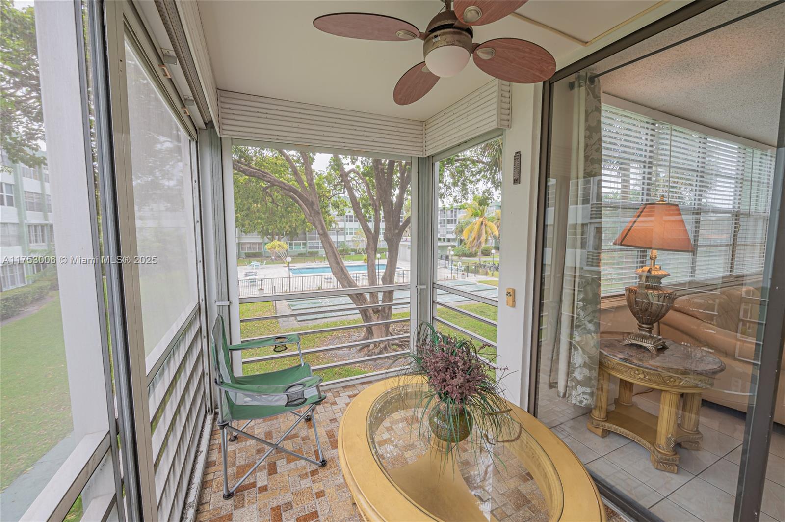 WATERGATE CONDOMINIUM - Residential