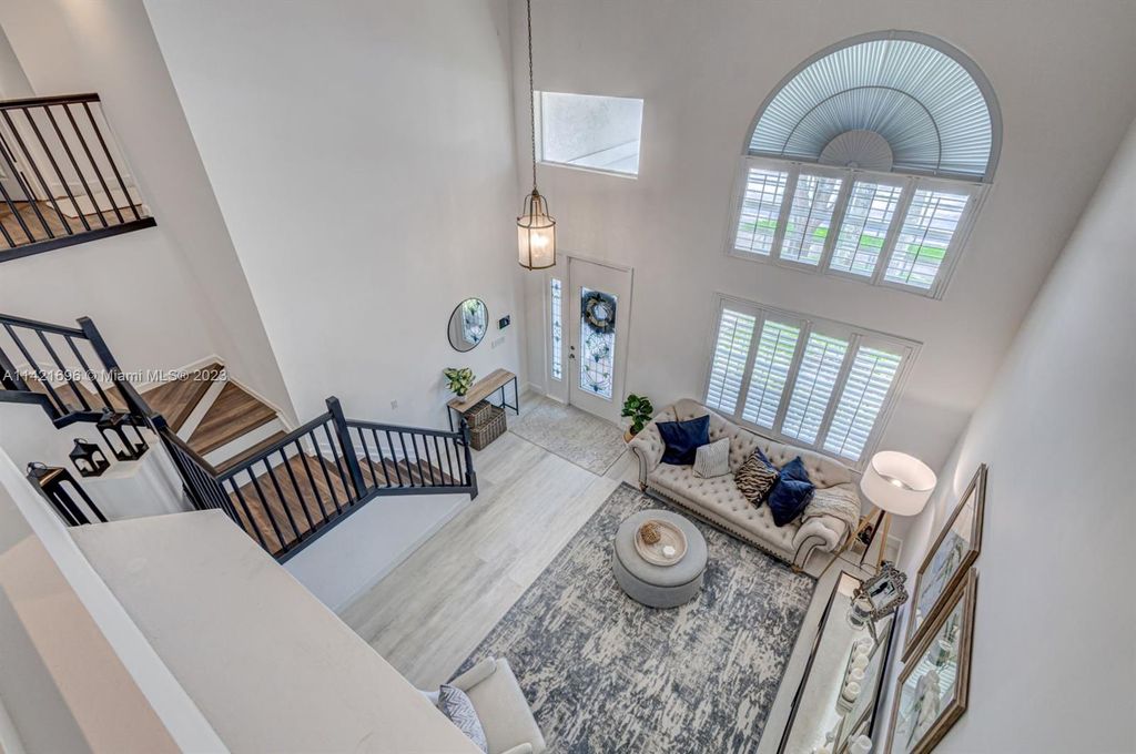 Photo of 106 Hidden Hollow Dr, Palm Beach Gardens, FL 33418 (MLS # A11421696)