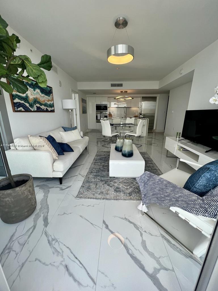 BIJOU BAY HARBOR - Residential Lease
