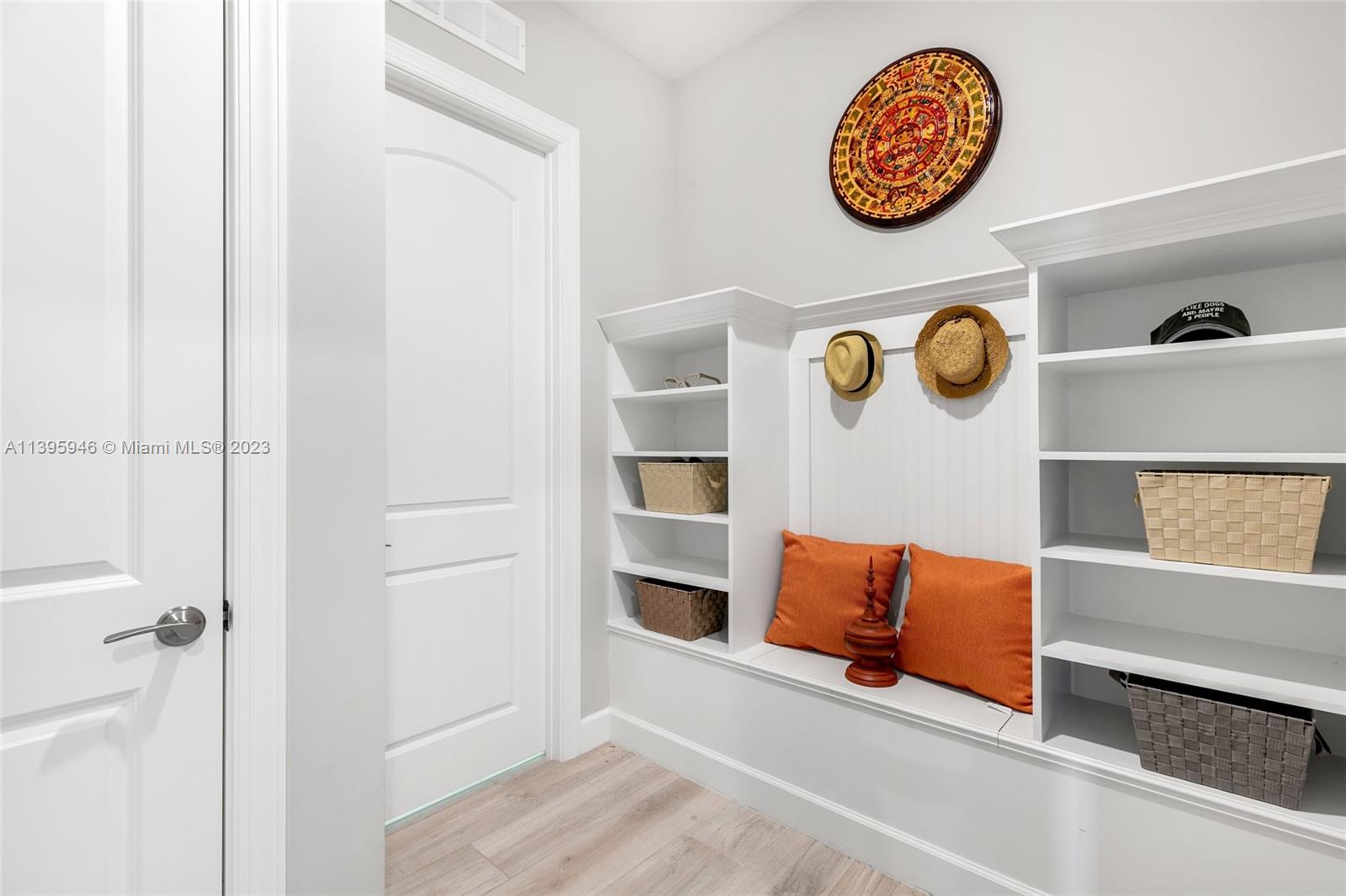 SONOMA ISLES - Residential