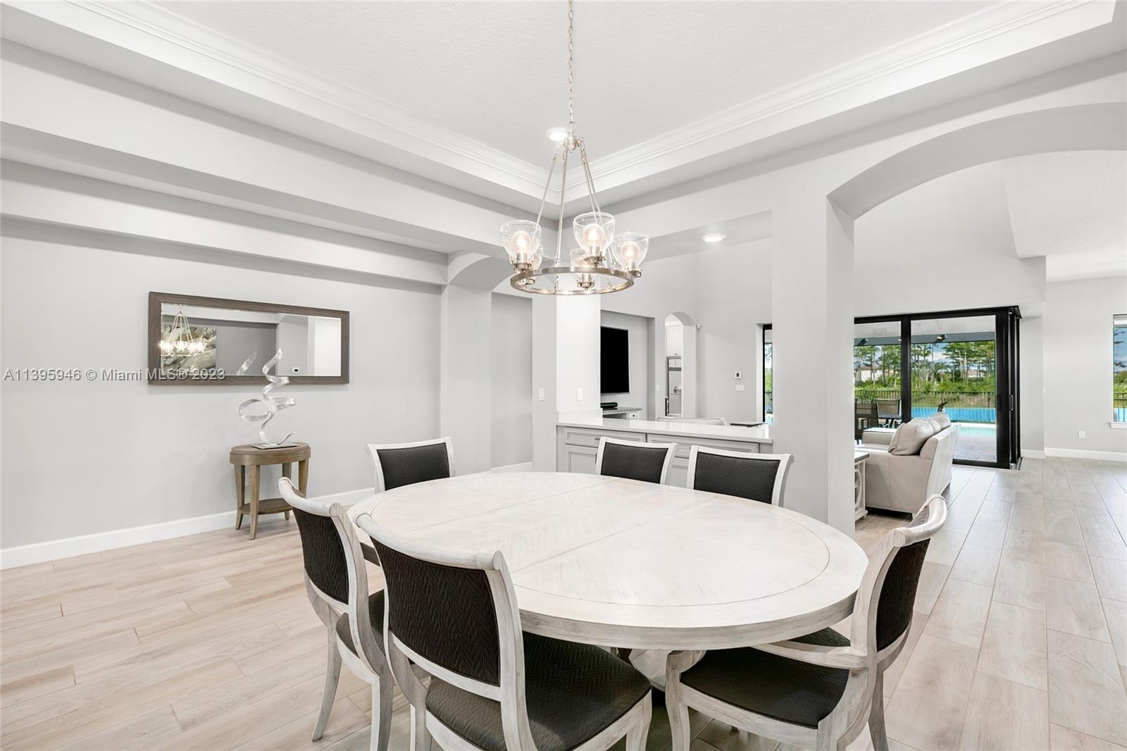 SONOMA ISLES - Residential