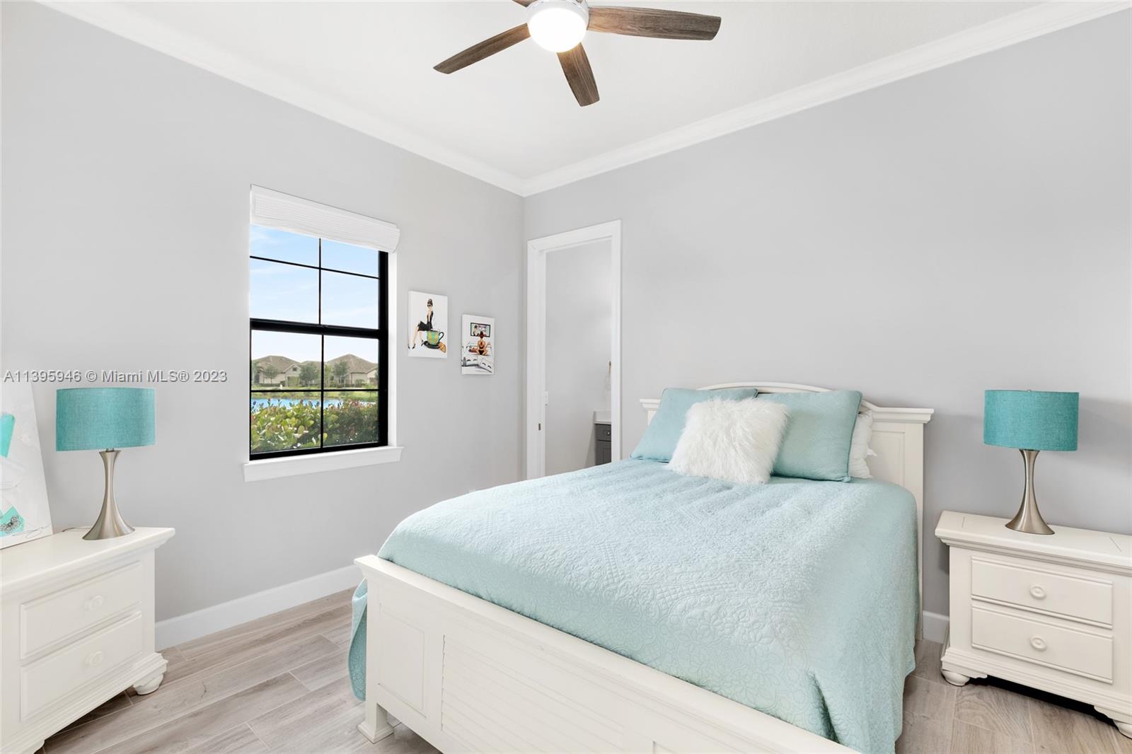 SONOMA ISLES - Residential