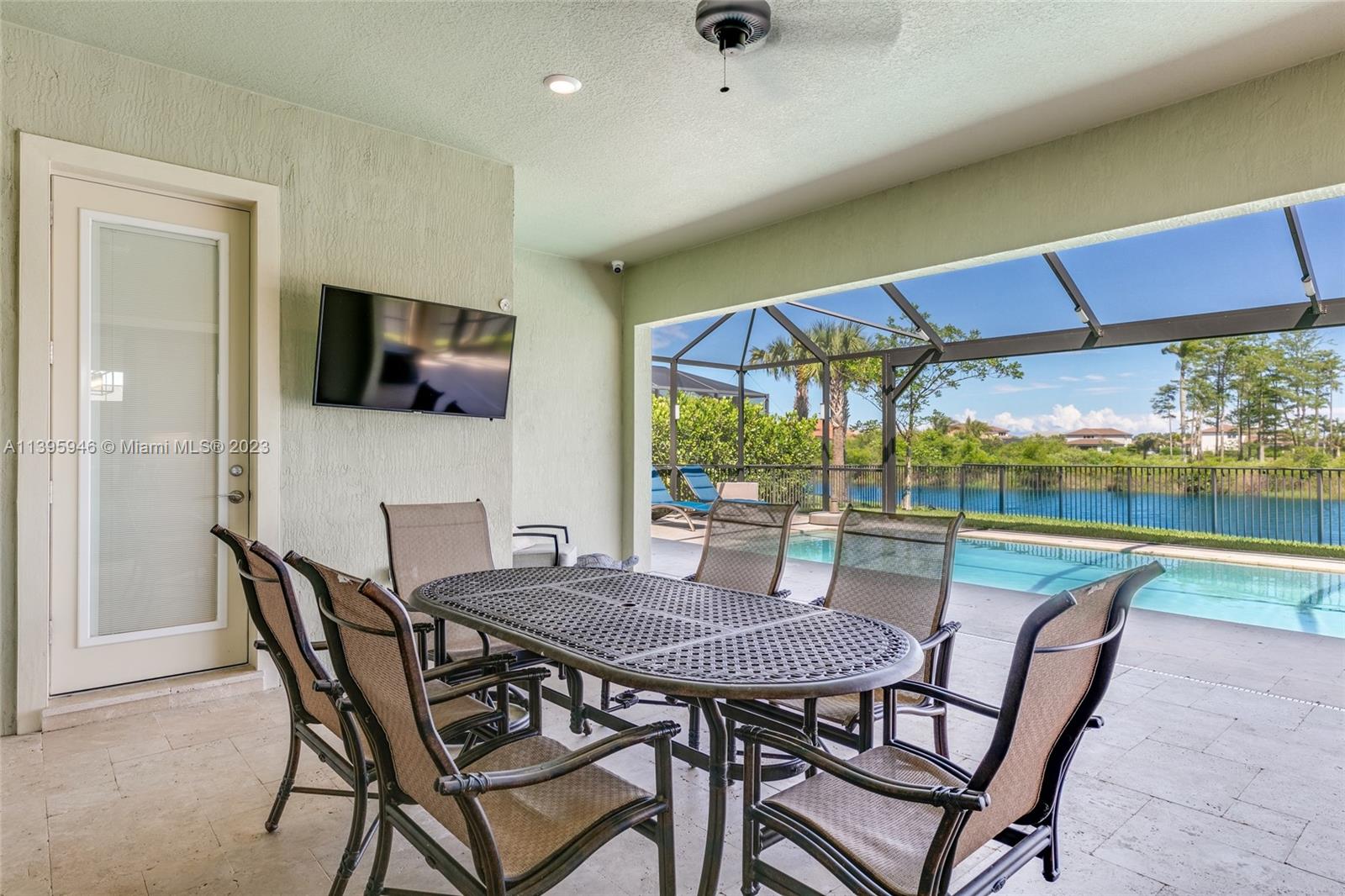 SONOMA ISLES - Residential