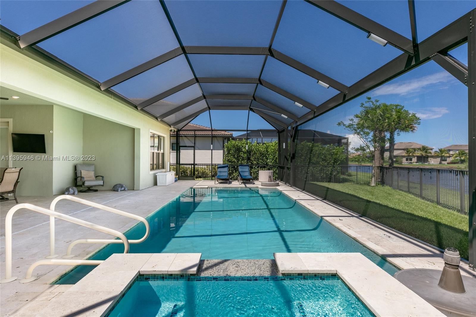 SONOMA ISLES - Residential