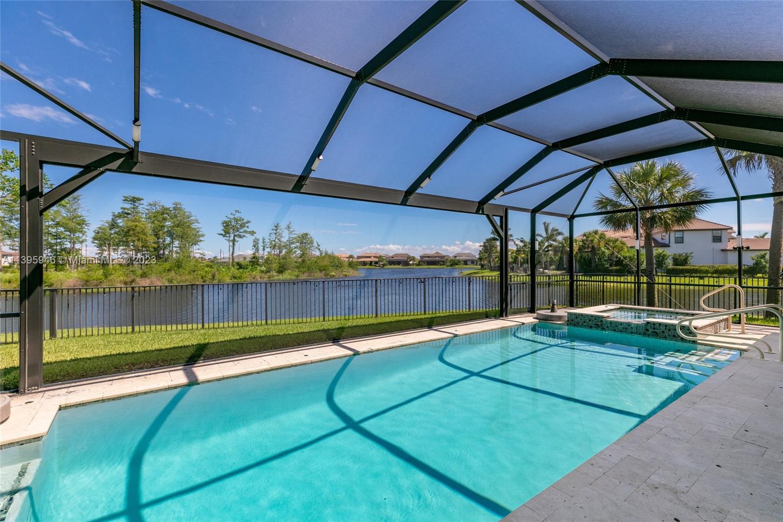 SONOMA ISLES - Residential