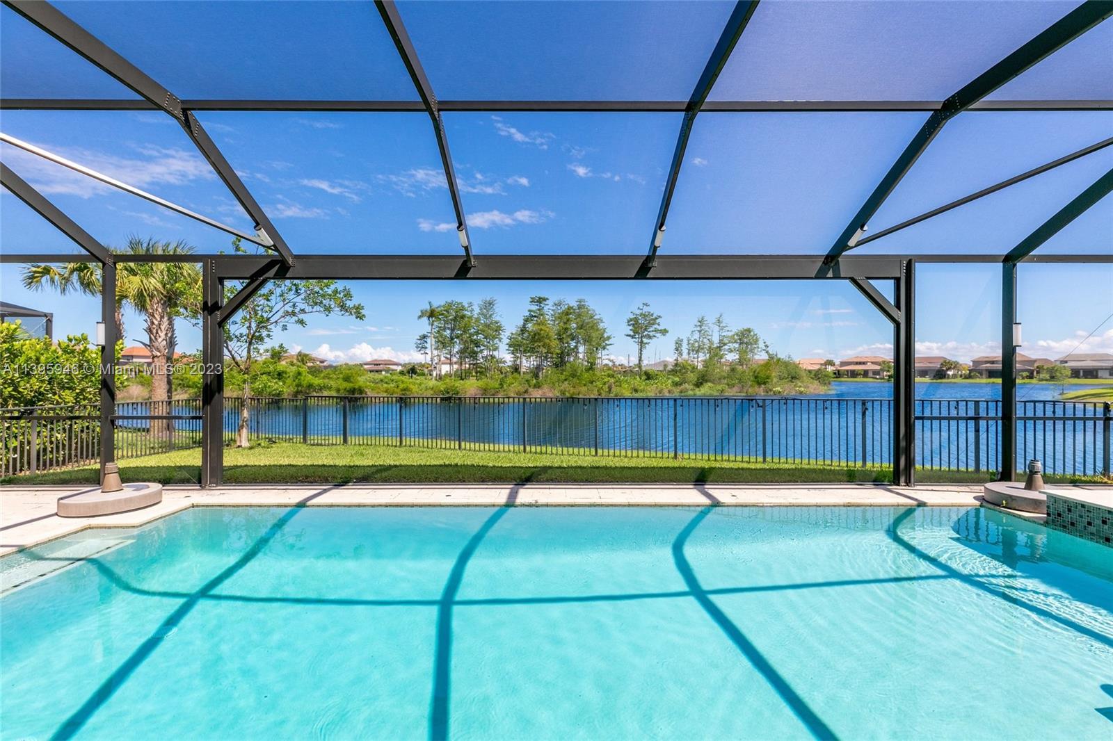 SONOMA ISLES - Residential